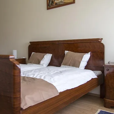 Toelgyfa Vendeghaz קישקורוש