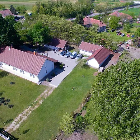 Toelgyfa Vendeghaz בית הארחה קישקורוש