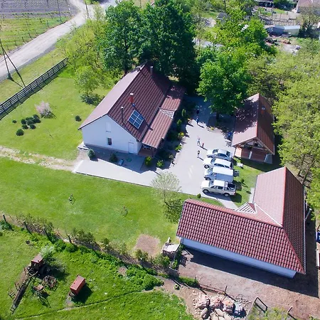 בית הארחה Toelgyfa Vendeghaz