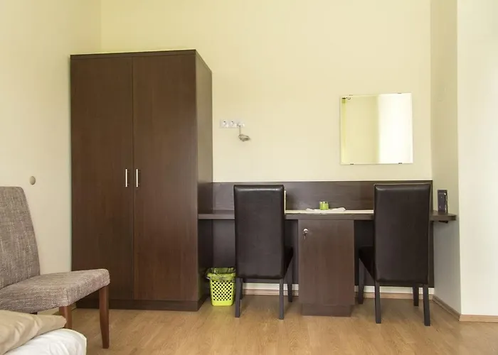 Casa de hóspedes Tölgyfa 4*