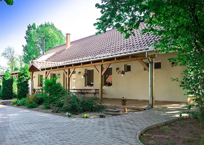 Tölgyfa 4*
